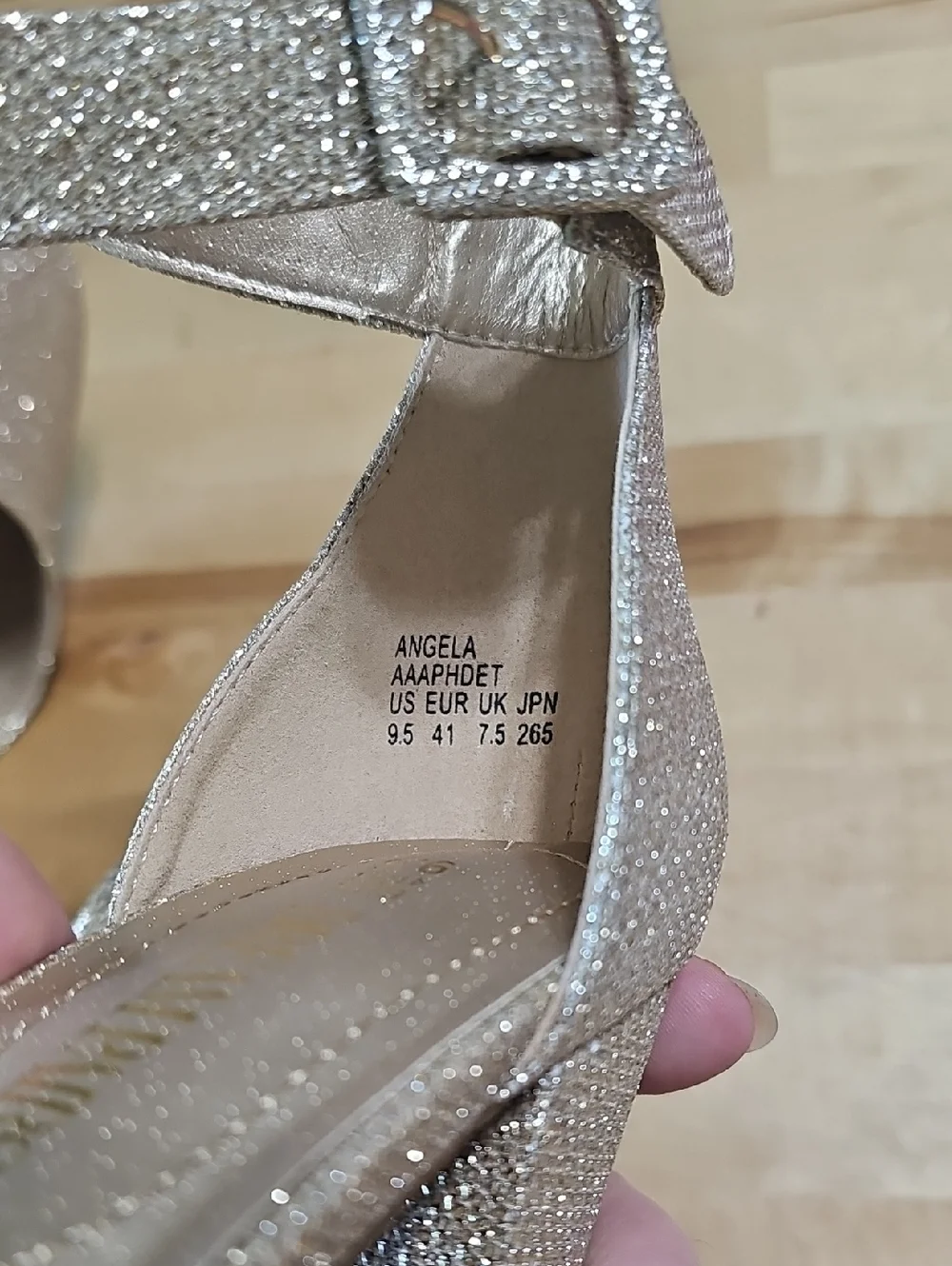 ✨ NEW Dream Pairs Angela Gold Glitter Block Heel Pumps - Size 9.5 - Picture 8 of 12